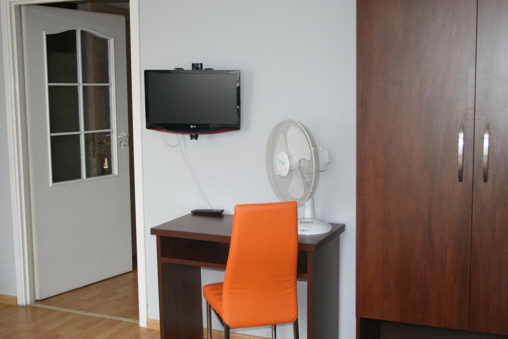 Hotelik W Centrum Торунь Экстерьер фото