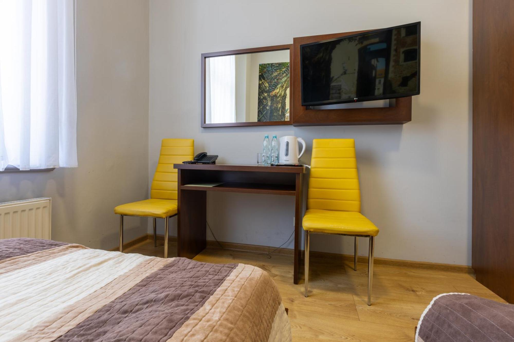 Hotelik W Centrum Торунь Экстерьер фото